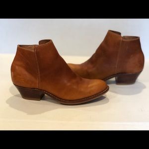 Handmade Adelante ankle boots size 8.5